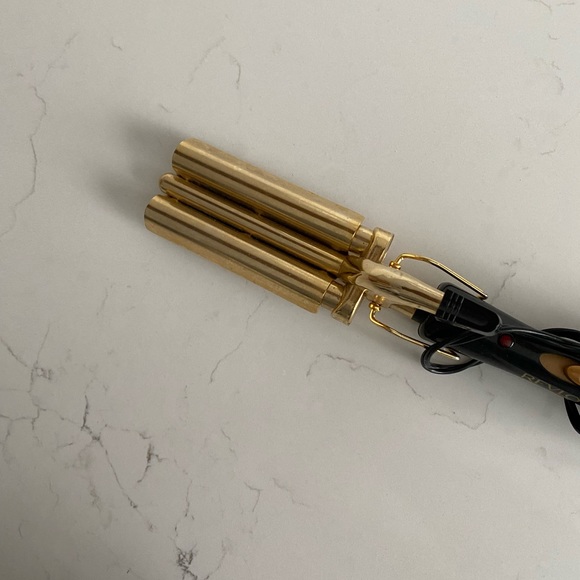 Revlon Hair Crimper - Picture 3 of 4